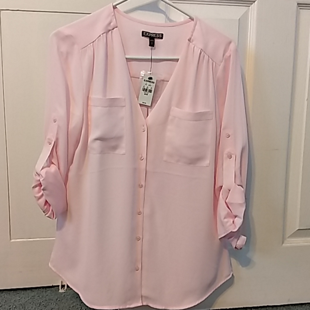 Express Vneck Button Down Blouse - M